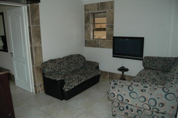 Lounge/kitchenette garden unit