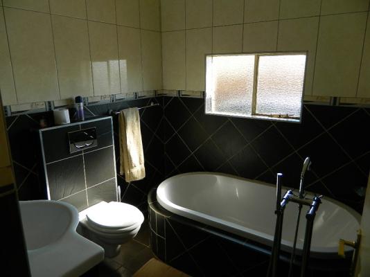 La Picasso Guesthouse