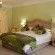 Luxury Poolside Suite 8