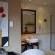 English Room bathroom
