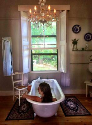 Joseph Barry en-suite Victorian bathroom 