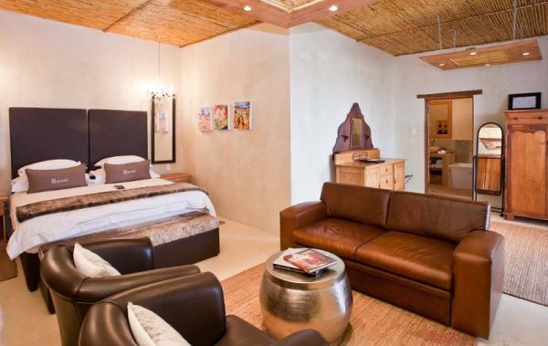 Room image 8