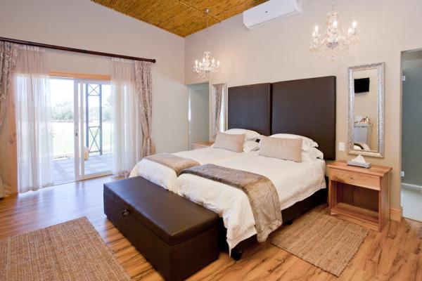 Room image 4