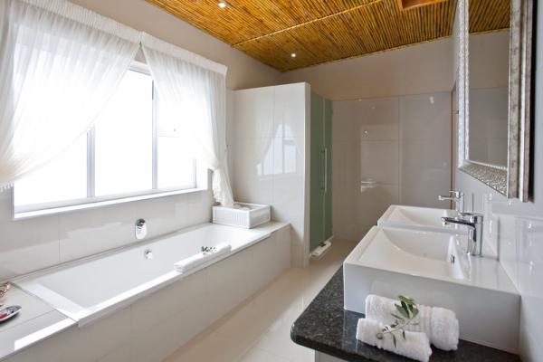 Room image 7
