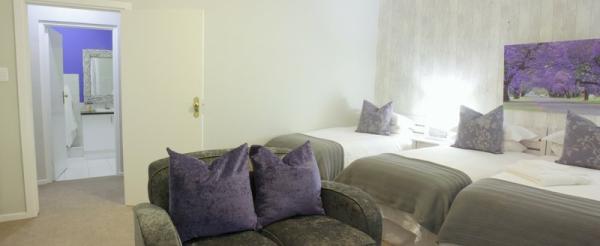 Room image 4