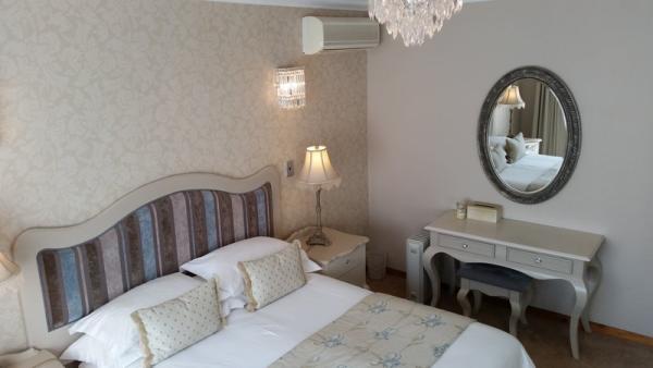 Room image 2