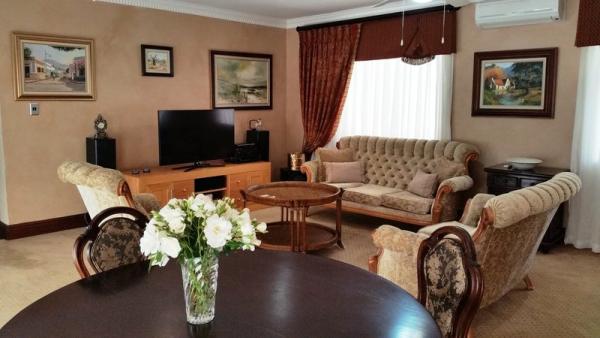 Room image 6