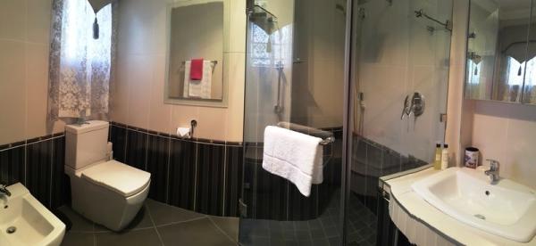 Room image 1