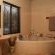 Kingsize room Bathroom