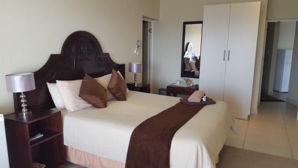 Room image 10