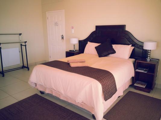 Room image 18