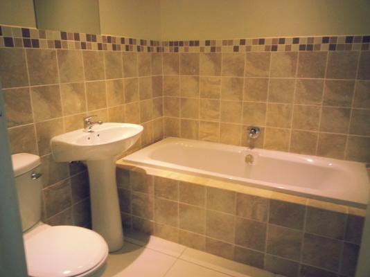 Sea view room 1 - en-suite bath only