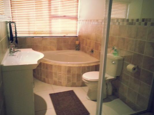 Sea view 3 - En-suite
