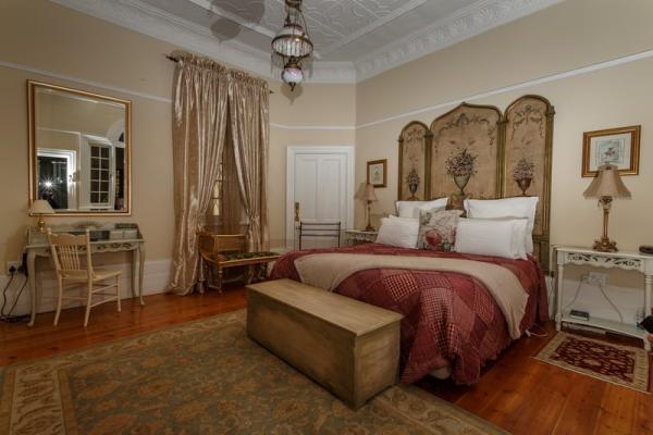 Feather Baron Suite