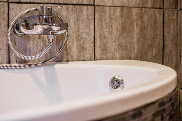 Room 1 - Bathroom