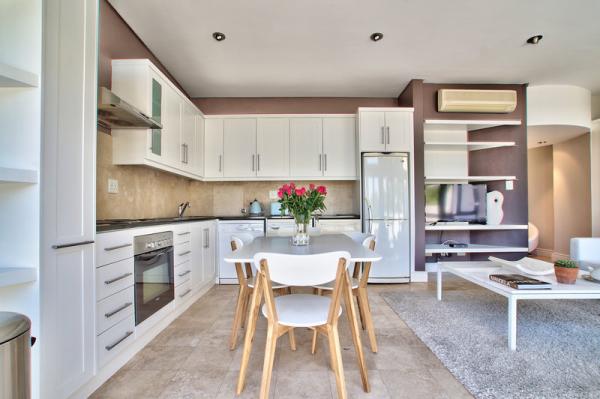 Kitchen & Dinning