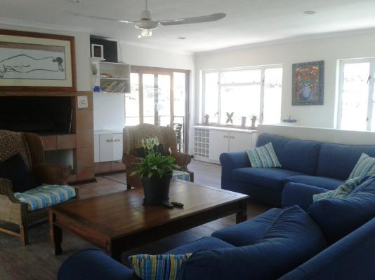 Hout Bay Backpackers