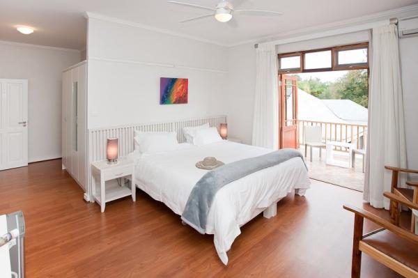 Room image 4