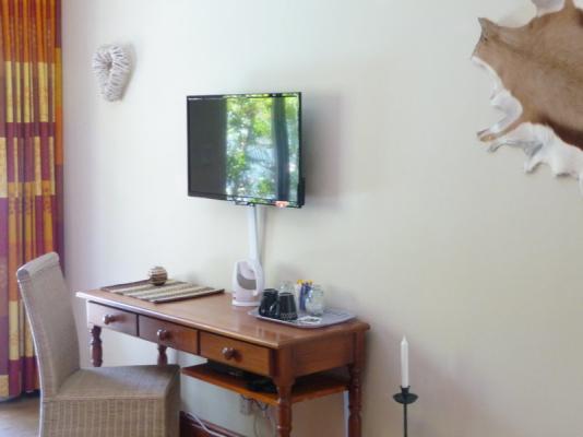 Room image 3