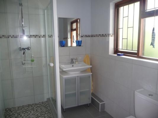Room image 4