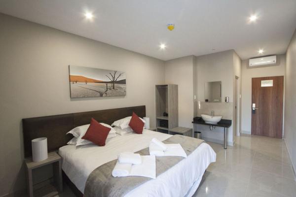 Room image 1