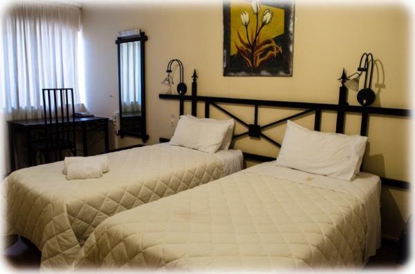 Room image 3