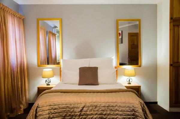Room image 7
