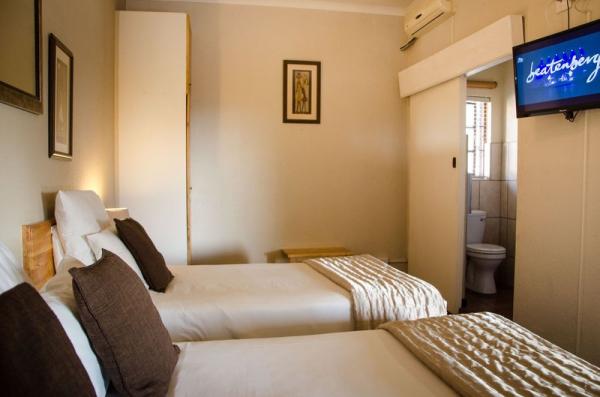 Room image 9