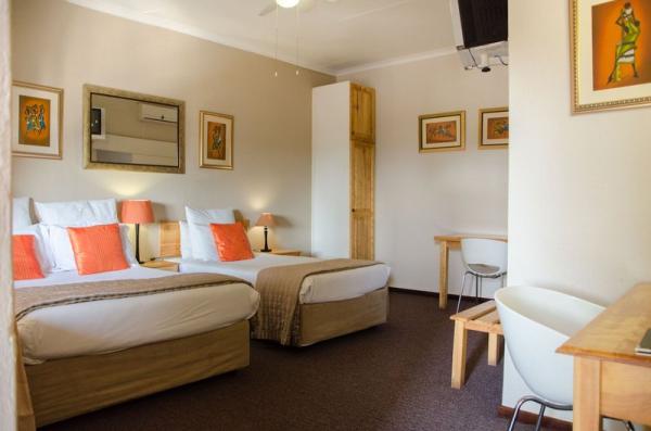 Room image 10