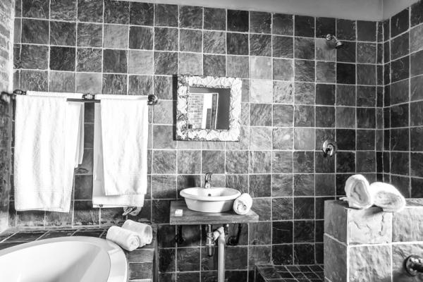 Room image 6