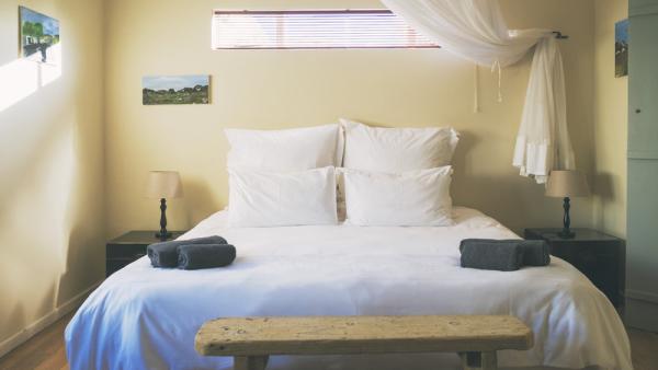 Main house bedroom 3