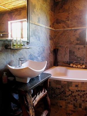 Room image 4