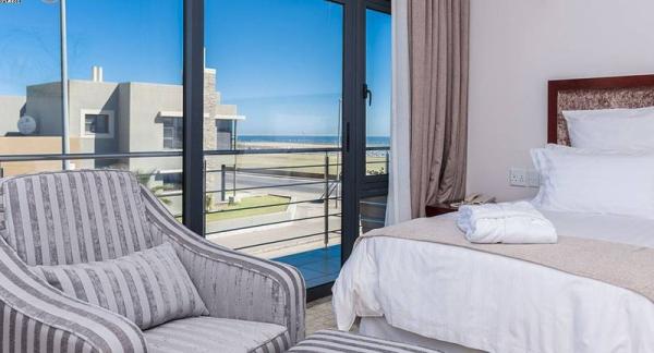 Flamingo Villas Boutique Hotel