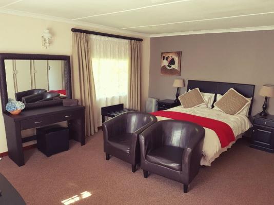 Room image 8
