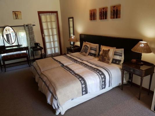 Room image 4