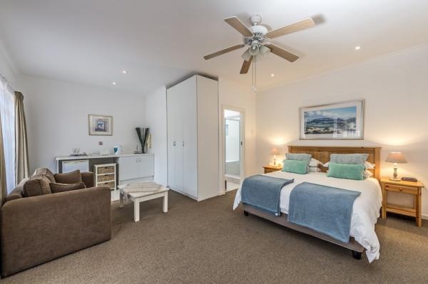 Room image 3