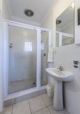 Room image 5