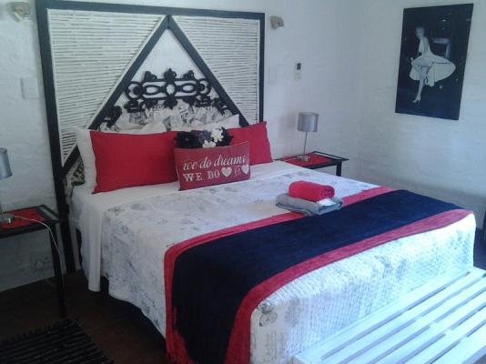 Room image 1