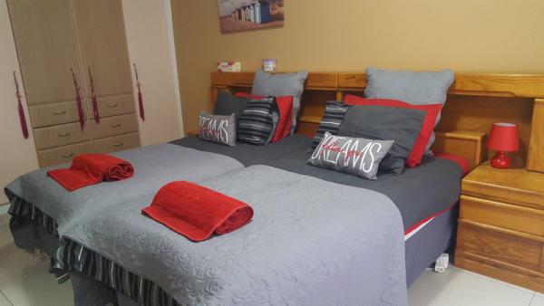 Sleepy Hollow Room
