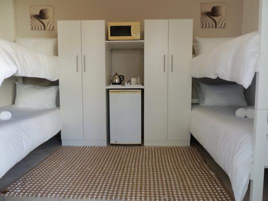 Room image 4