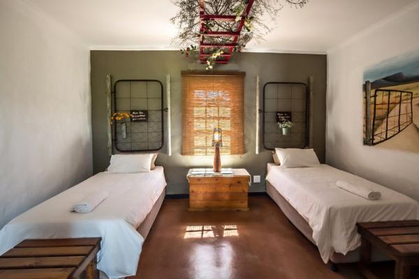 Room image 1