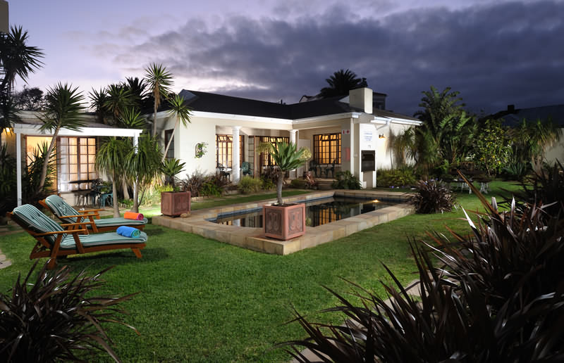 Beachwalk Bed and Breakfast  Port Elizabeth