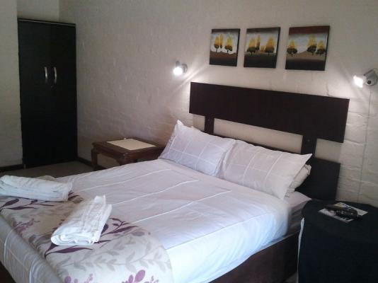 Double Bed Unit- Room 7