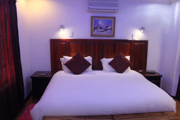 Executive Room