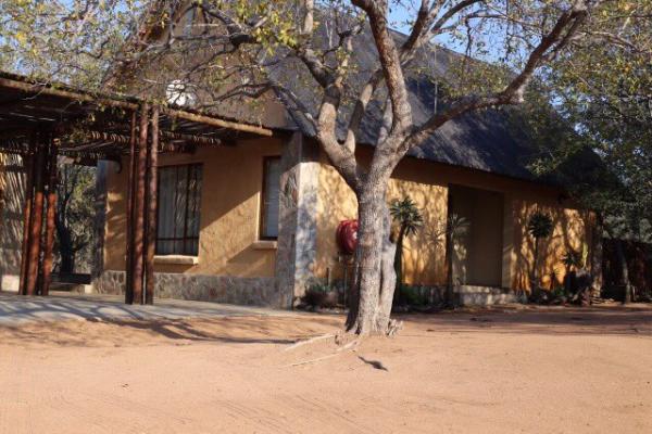 Warthog Rest Private Lodge