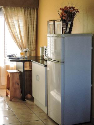 Kitchen area Bosbok Unit at Bokmakierie