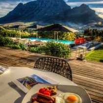 Breakfast & mountain 