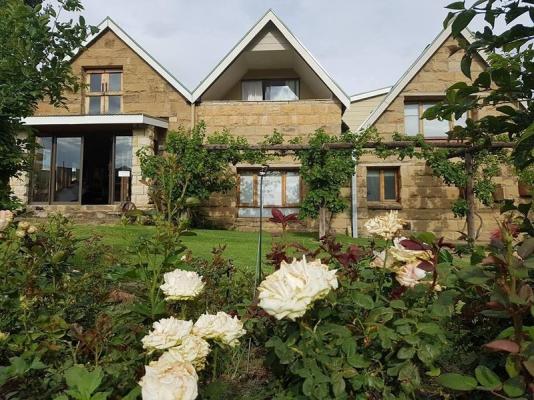 The Clarens Country House