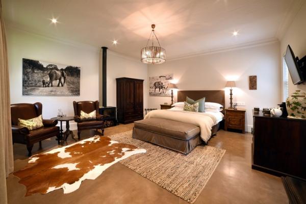 Ndlovu Bedroom