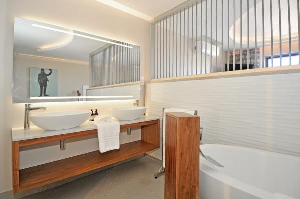 Fully integrated Bathroom